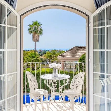 Villa Golden Mile Close To