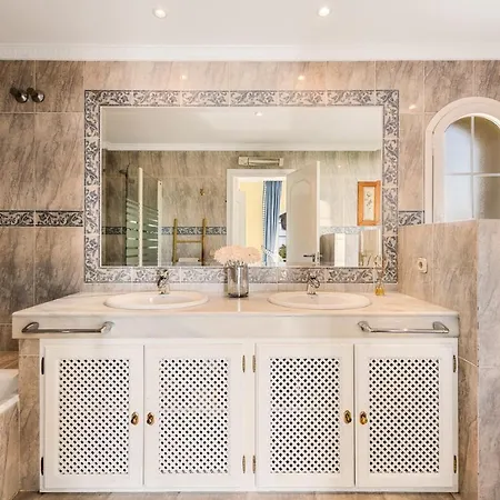 Golden Mile Close To Μαρμπέλλα